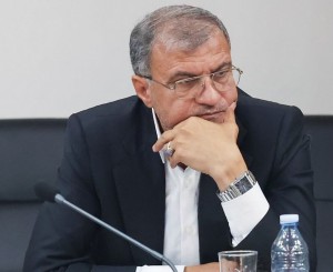 بانک مرکزی باید نقش فعال‌تری در حمایت از تجدیدپذیرها ایفا کند