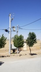 تقویت شبکه برق روستای قوام‌آباد شهرضا با نصب ترانس جدید