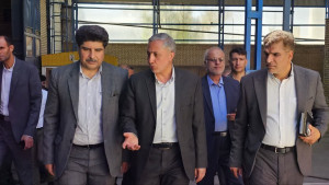 افتتاح نیروگاه‌های خورشیدی شرکت‌های اخگر مس و بافندگی جولائی در نجف‌آباد