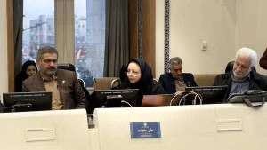 توسعه ۳۰۰ مگاوات انرژی خورشیدی در اصفهان