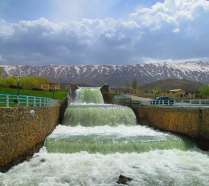 چشمـــه لنگــــان فریدونشهر