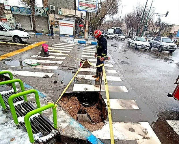 فرونشست زمین در خیابان کهندژ