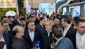 بازدید پزشکیان از بیست‌ و نهمین نمایشگاه نفت