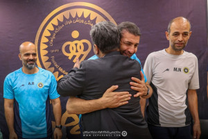 دو مربی، یک بازیکن خارجی و دو مدافع در راه سپاهان!