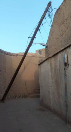 تهدیدی جدی برای پایه‌های چوبی برق در کاشان