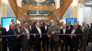 افتتاح پانزدهمین نمایشگاه تخصصی صنعت برق و انرژی‌های تجدیدپذیر در اصفهان