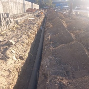 اصلاح شبکه آب خیابان شهیدان کاظمی به طول ۲ کیلومتر