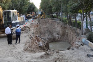 پیشروی ۵۰ درصدی عملیات اصلاح و بازسازی کلکتور فاضلاب شمال اصفهان