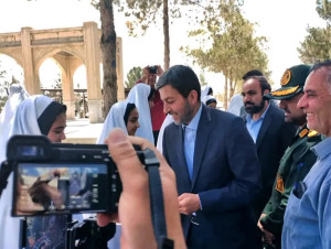 حضور استاندار اصفهان در جمع چادر سفیدان ورزنه
