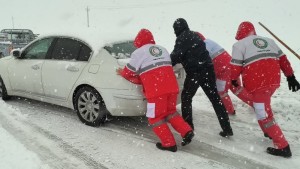 امدادرسانی به ۵ هزار نفر جامانده در جاده‌های اصفهان