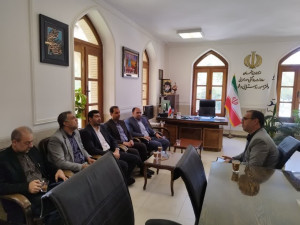لزوم افزایش تعامل دفتر روستایی استانداری و پست بانک استان اصفهان در راستای تحقق اهداف سه‌گانه استان
